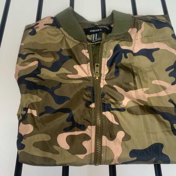 Forever21 extended rain jacket camouflage WornOnce - Picture 9 of 9